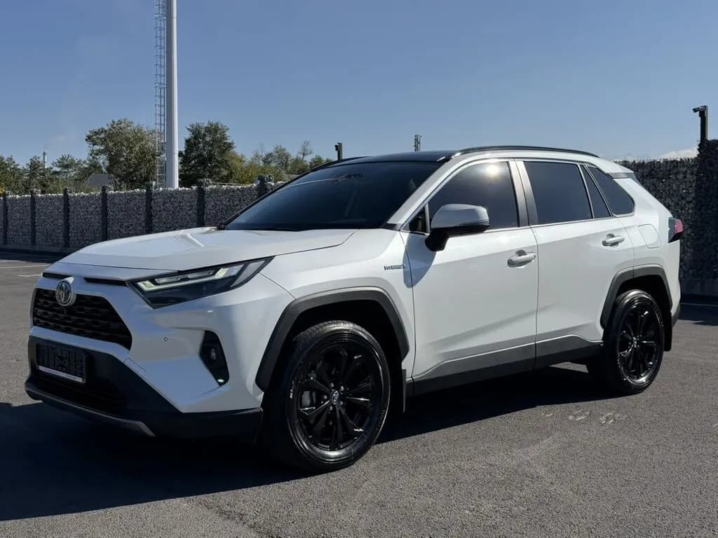 Toyota RAV4, 2024, Бишкек