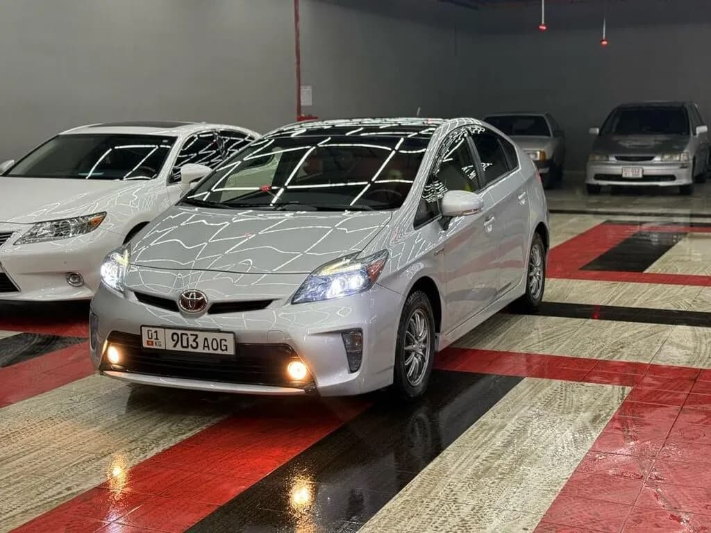 Toyota Prius, 2015, Бишкек