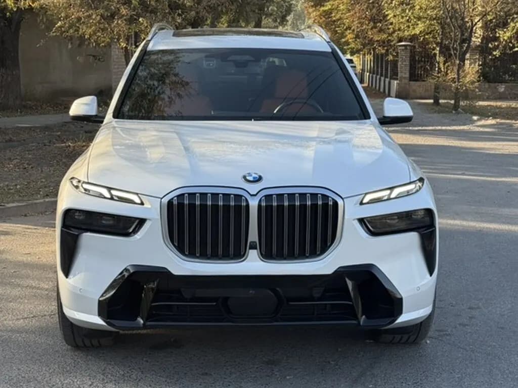 BMW X7, 2023, Бишкек