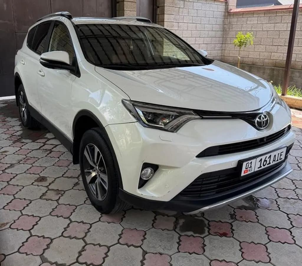 Toyota RAV4, 2015, Бишкек