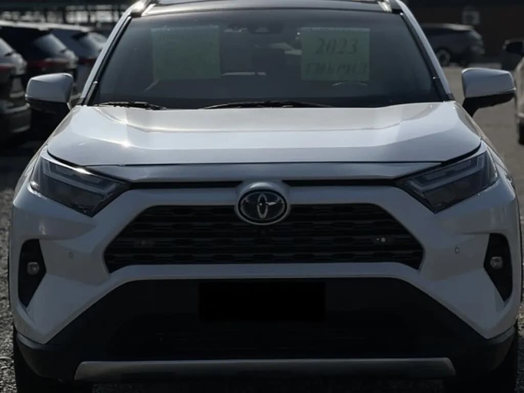 Toyota RAV4, 2023, с. Ивановка