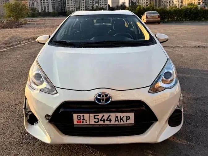Toyota Prius c, 2016, Бишкек