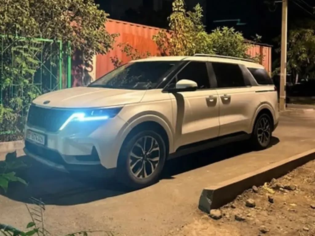 Kia Carnival, 2021, Бишкек