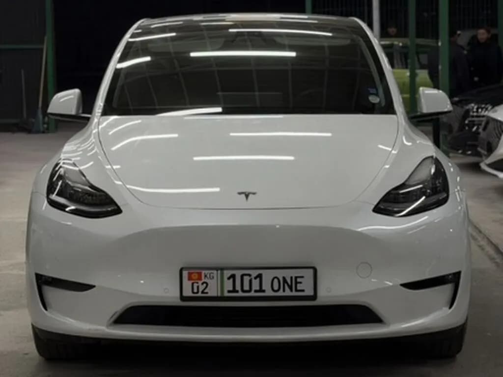 Tesla Model Y, 2023, Бишкек