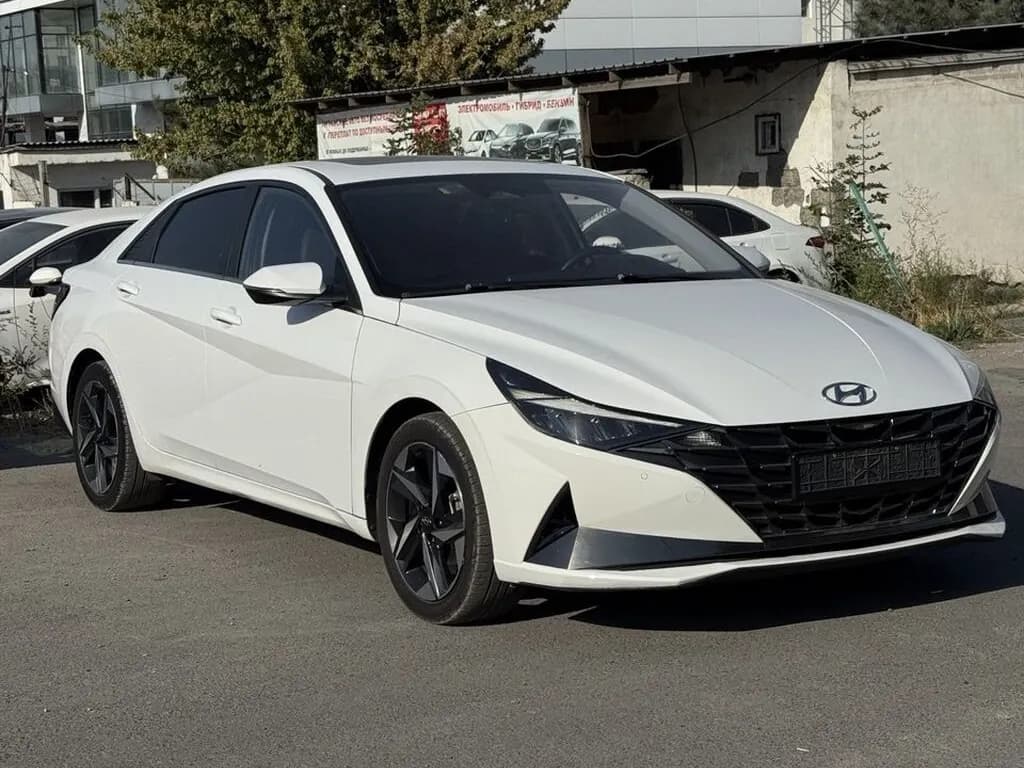 Hyundai Elantra, 2021, Unknown