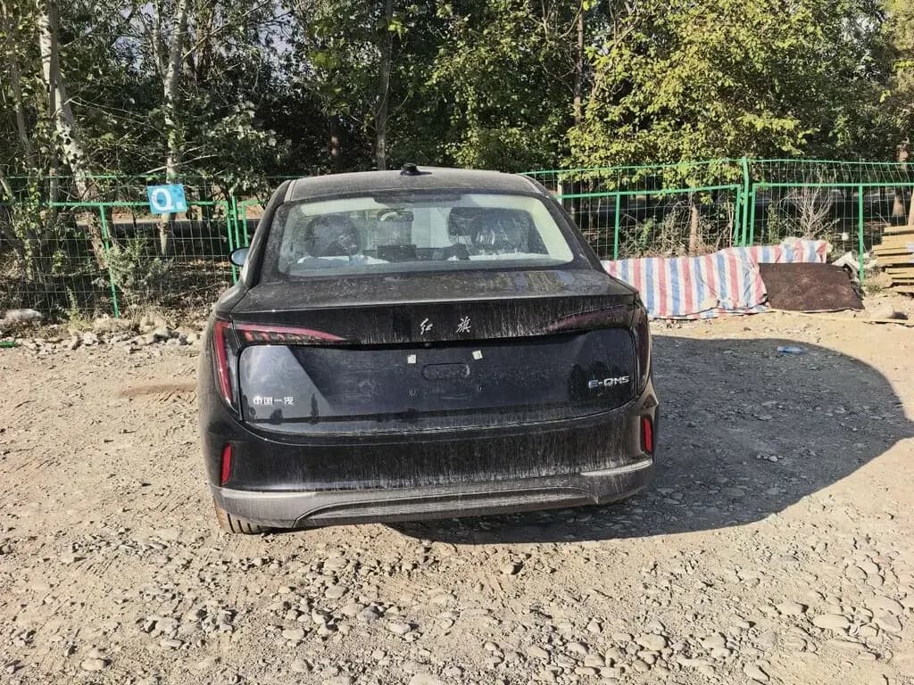 Hongqi E-QM5, 2026, Бишкек