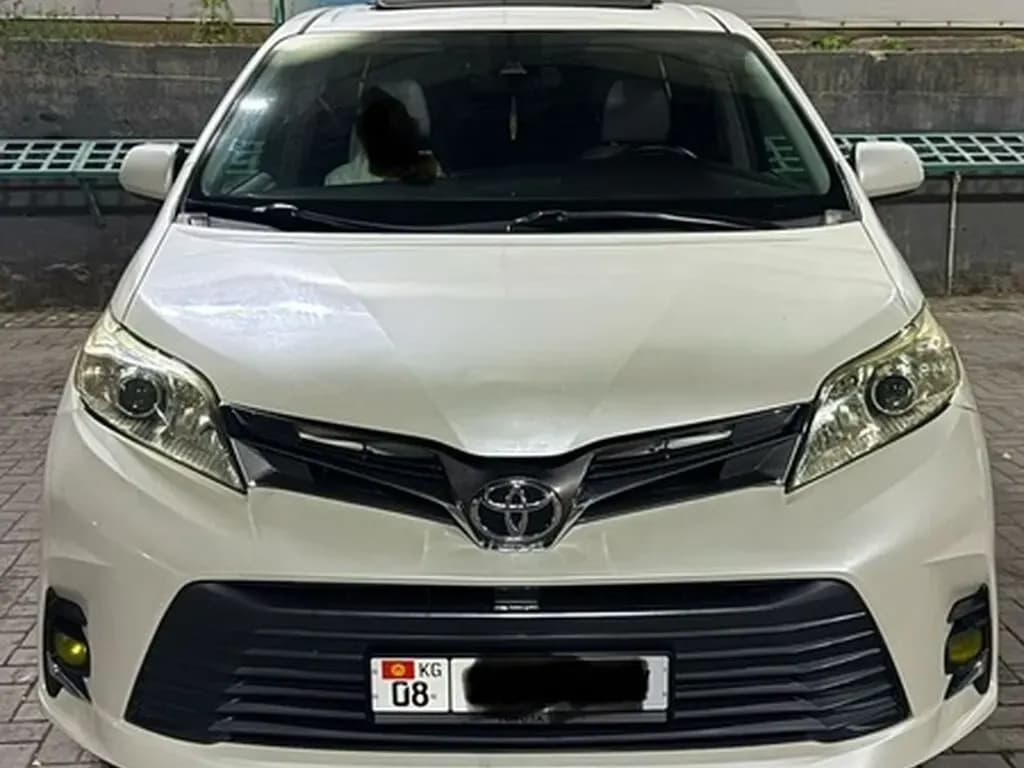Toyota Sienna, 2018, Бишкек