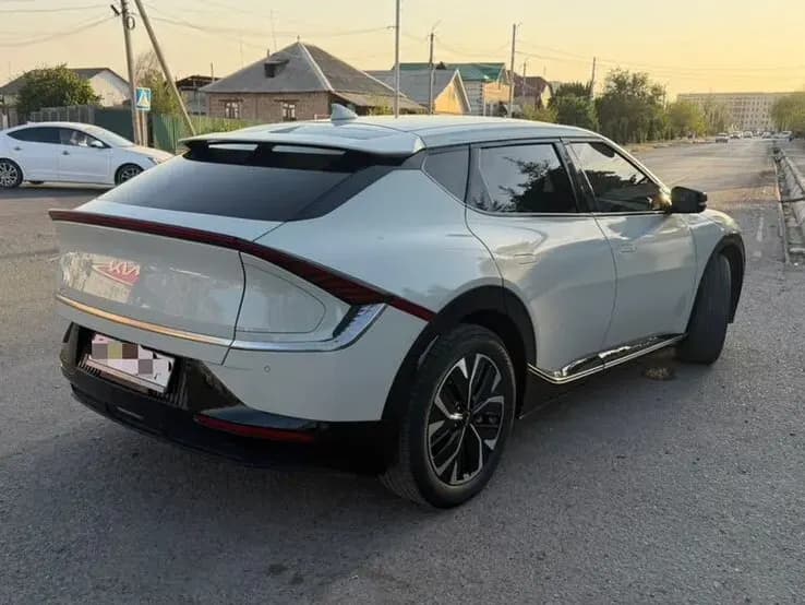 Kia EV6, 2022, Манас
