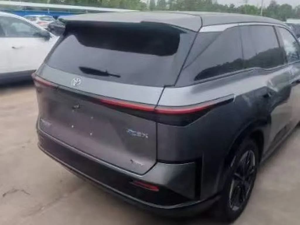 Toyota bZ3X, 2026, Бишкек