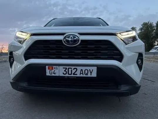 Toyota RAV4, 2022, Unknown
