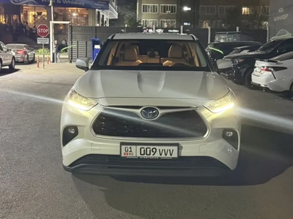 Toyota Highlander, 2022, Бишкек