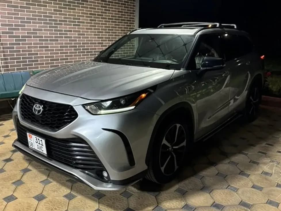 Toyota Highlander, 2021, Unknown