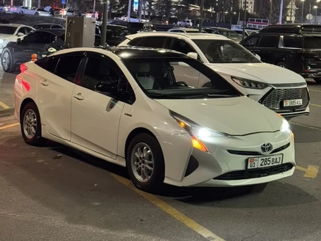 Toyota Prius, 2016, Бишкек