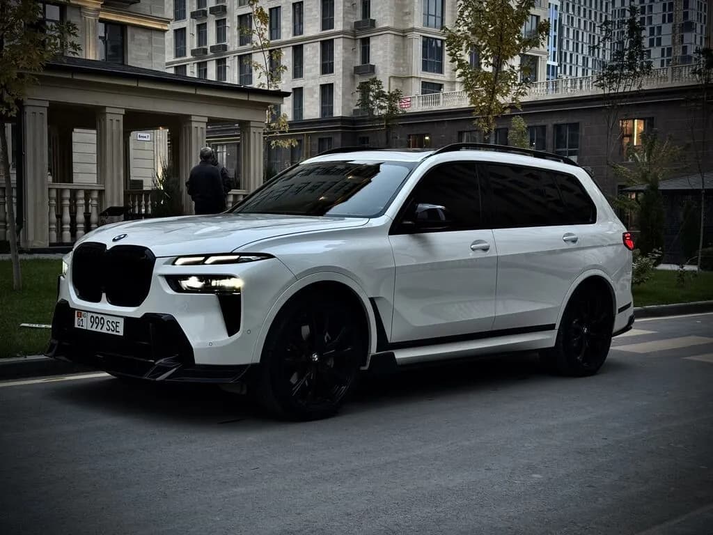 BMW X7, 2023, Бишкек