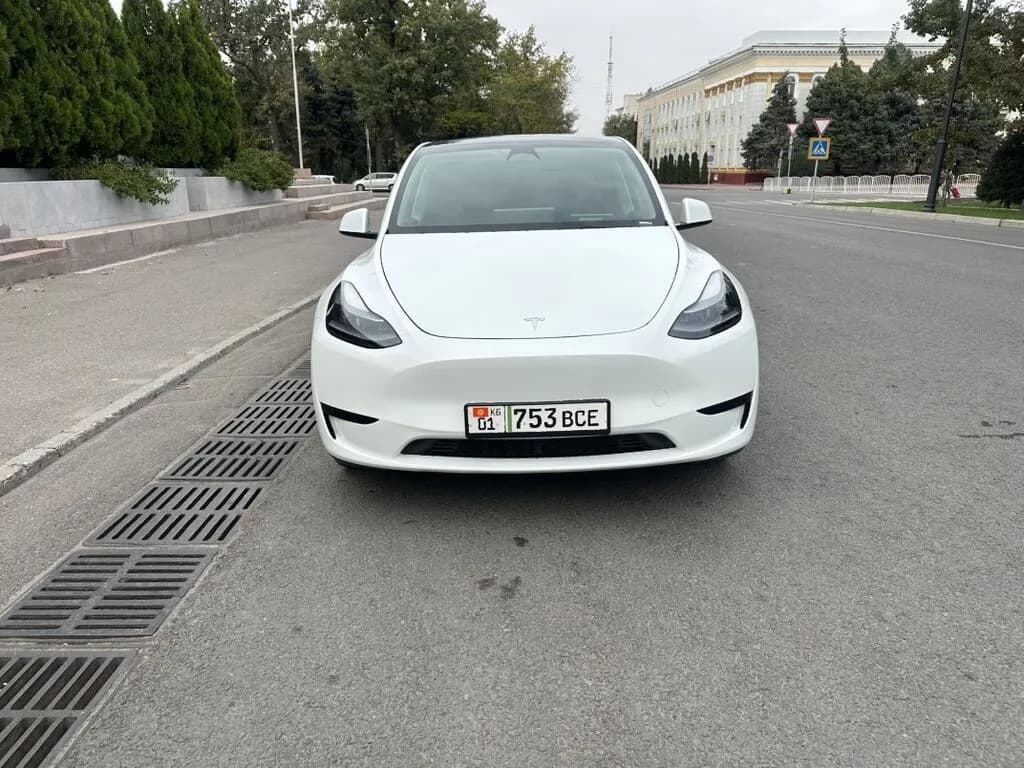 Tesla Model Y, 2023, Бишкек