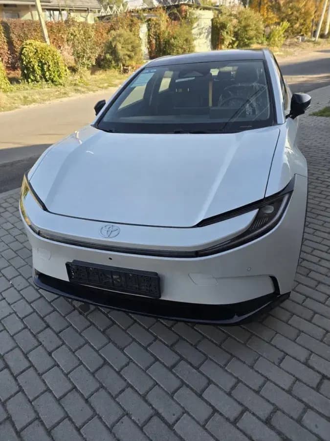 Toyota bZ5, 2026, Бишкек