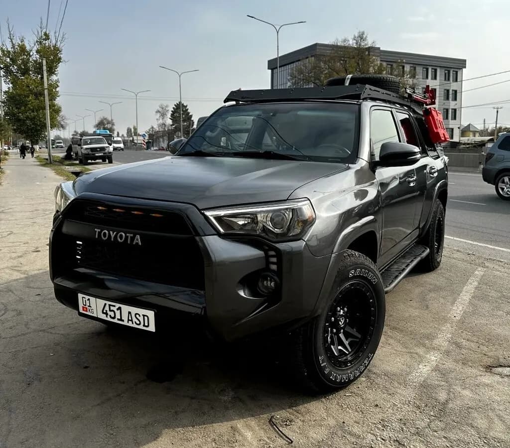 Toyota 4Runner, 2019, с. Новопавловка