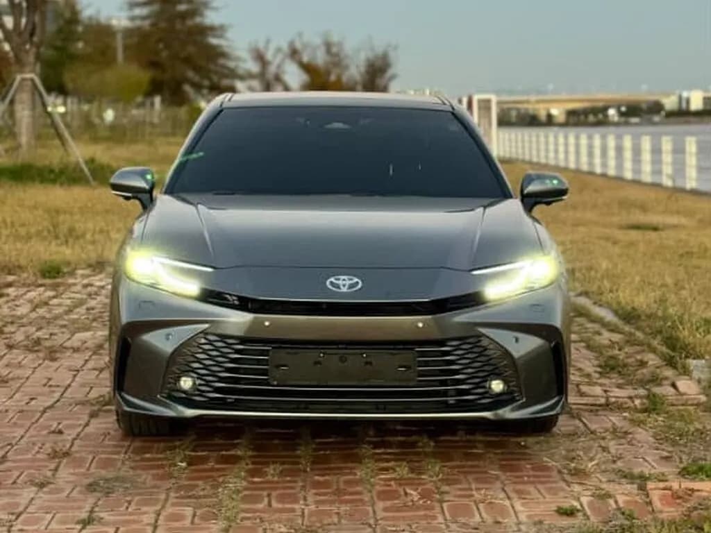 Toyota Camry, 2026