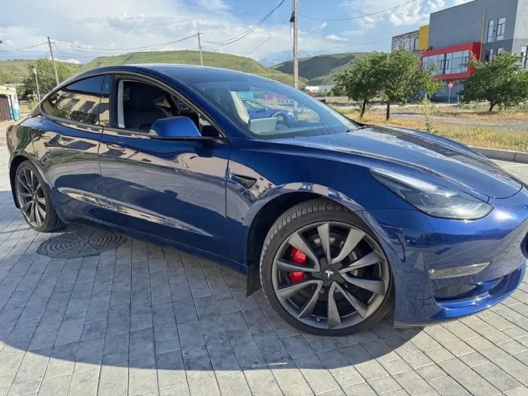 Tesla Model 3, 2022, Бишкек