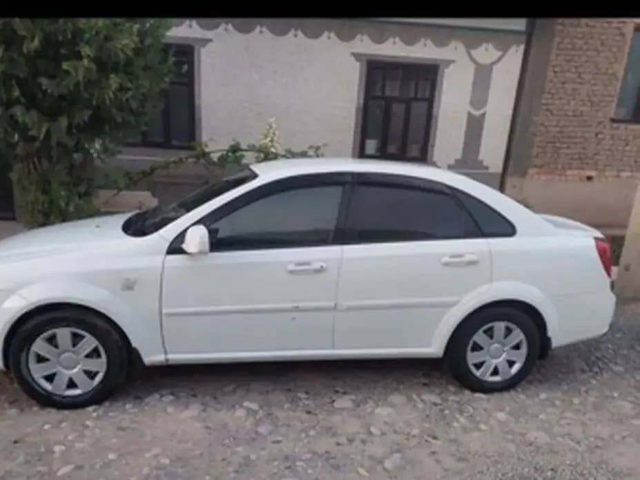 Daewoo Gentra, 2015, Айдаркен