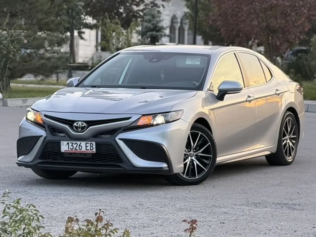 Toyota Camry, 2021, Unknown