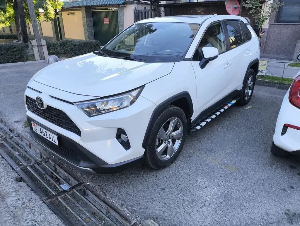Toyota RAV4, 2020, Бишкек