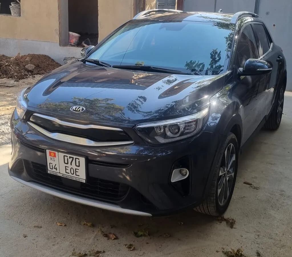 Kia Stonic, 2020, Сузак