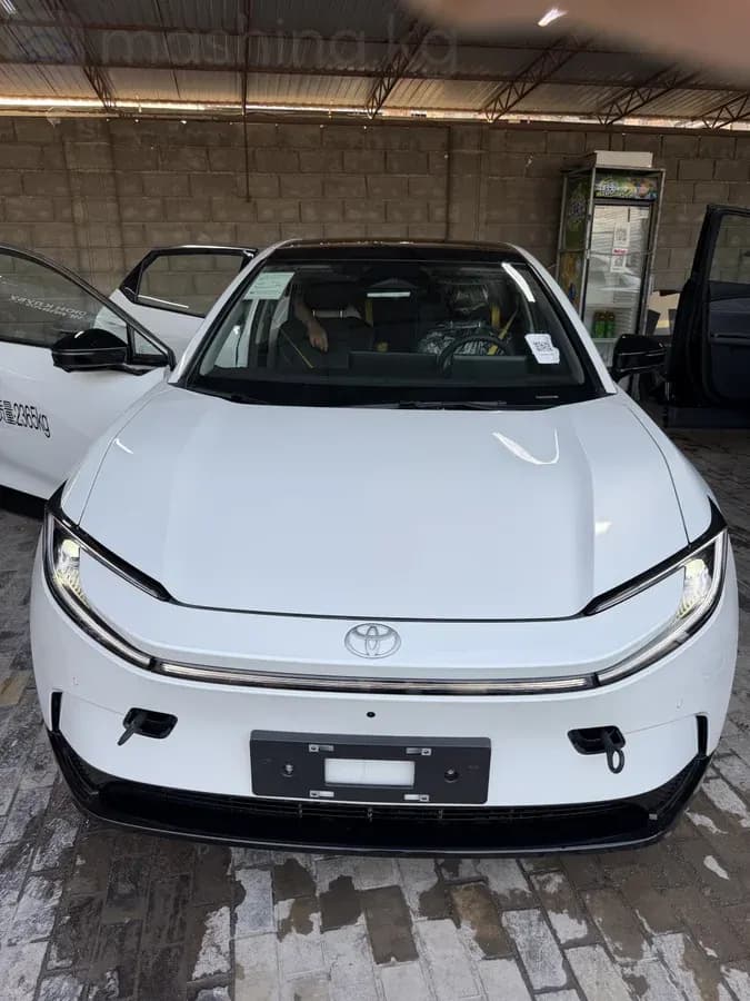 Toyota bZ5, 2026, Бишкек