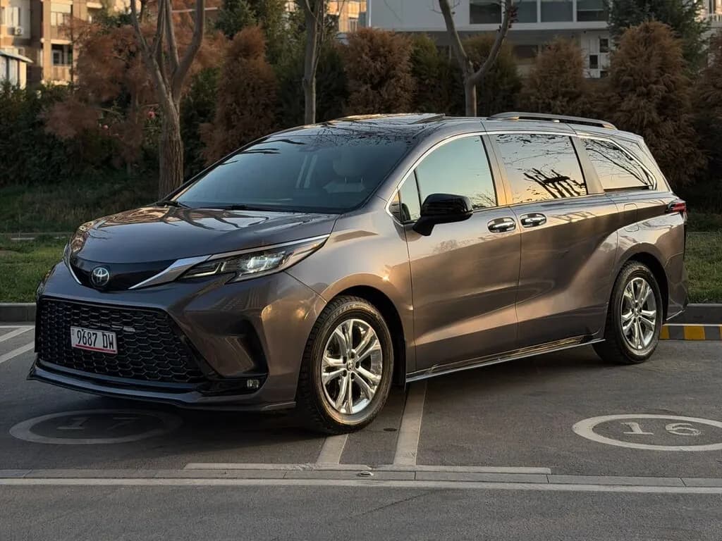 Toyota Sienna, 2022, Бишкек