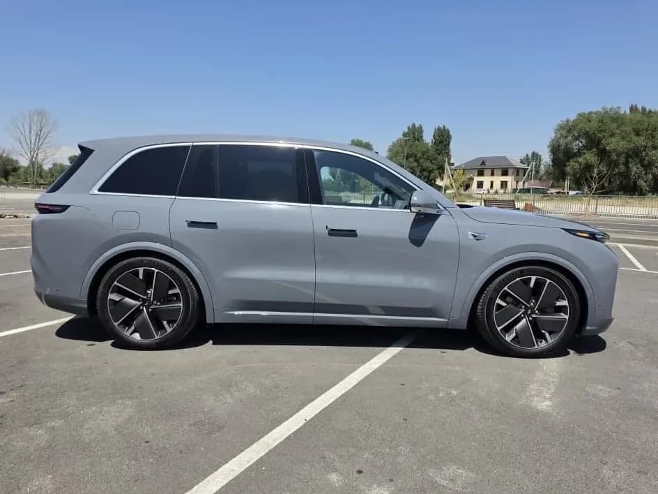 Lixiang L8 Рестайлинг 1.5hyb AT 4WD, 2025, Бишкек