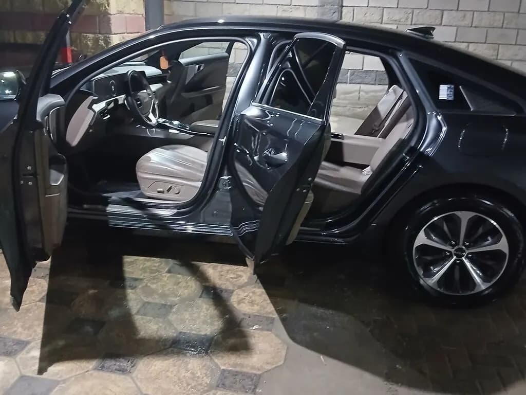 Kia K8, 2021, Unknown