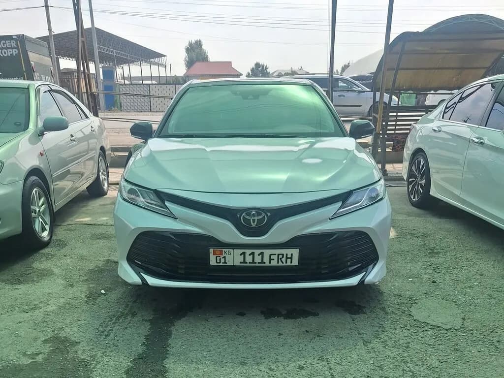 Toyota Camry, 2019, Сузак