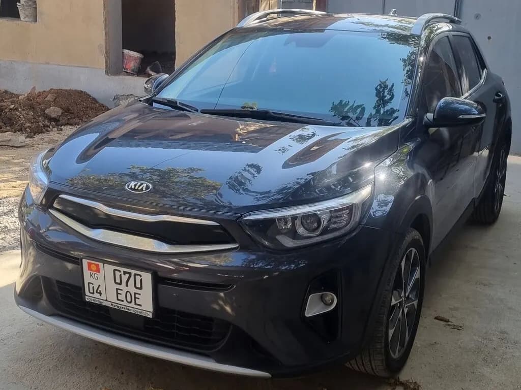 Kia Stonic, 2020, Сузак