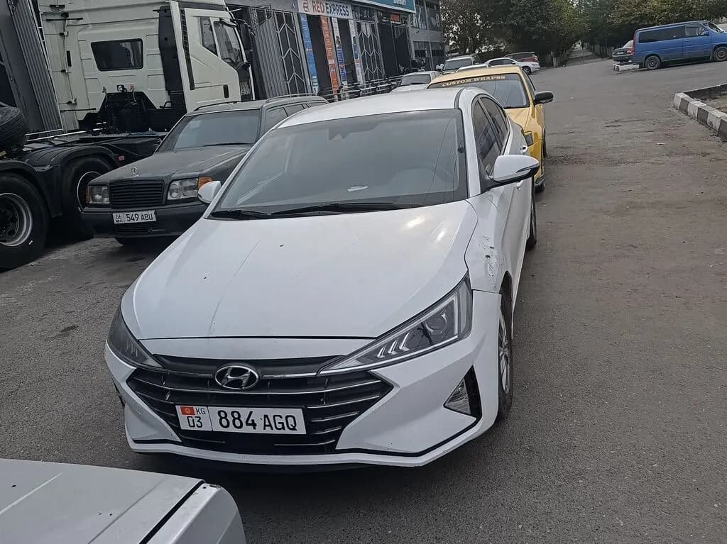 Hyundai Avante, 2019, Ош