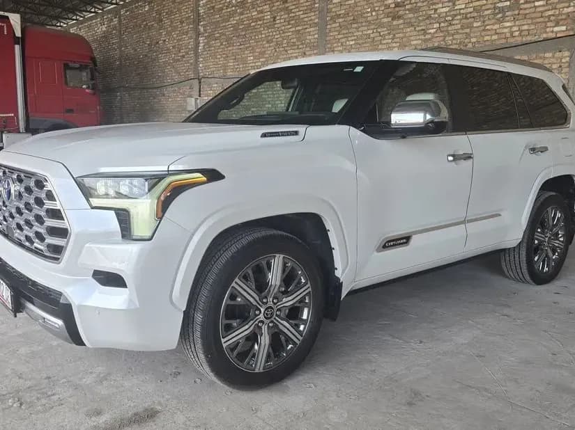 Toyota Sequoia, 2024, Unknown