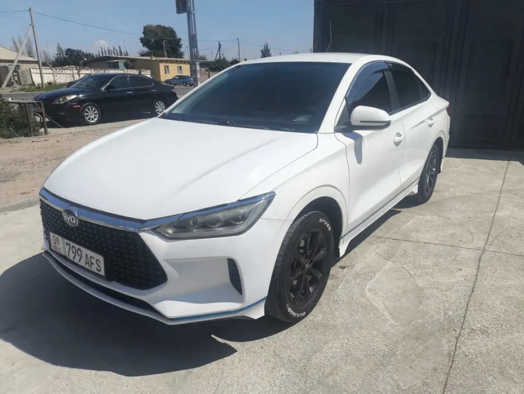 BYD E3, 2020, Unknown