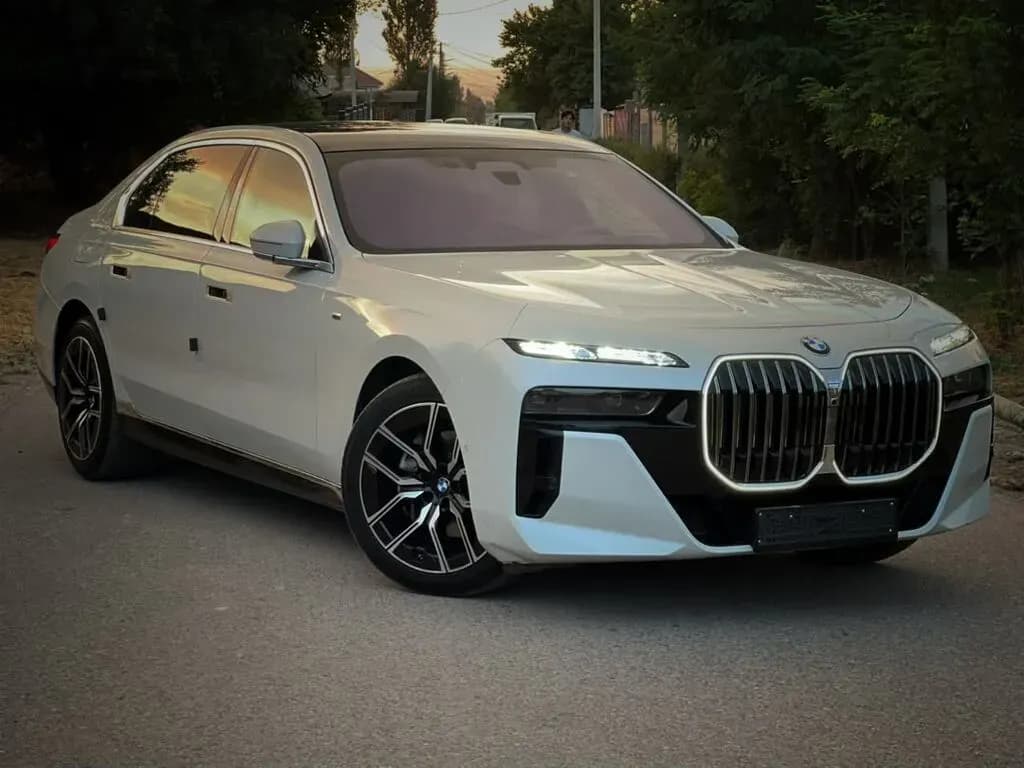 BMW 7 серии, 2024, Бишкек