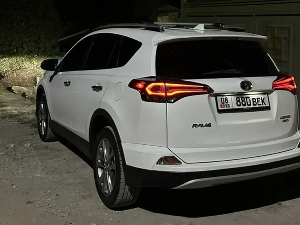 Toyota RAV4, 2017, Бишкек