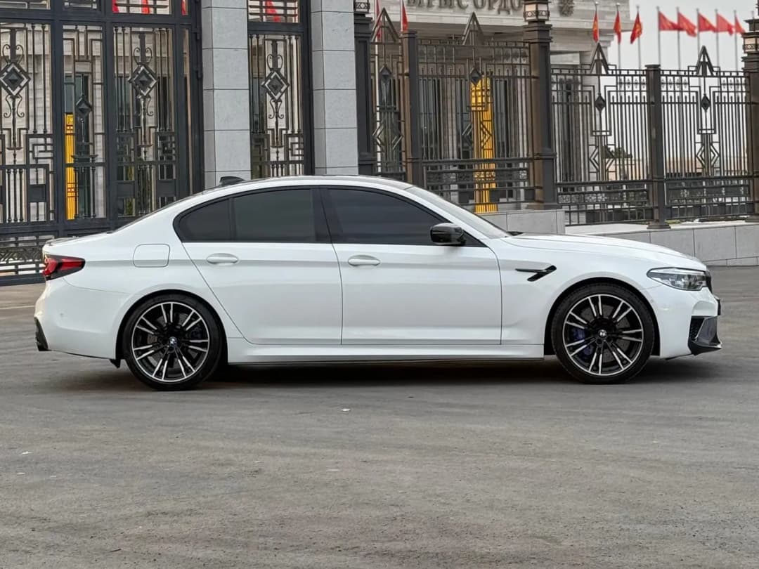 BMW M5, 2019, Unknown