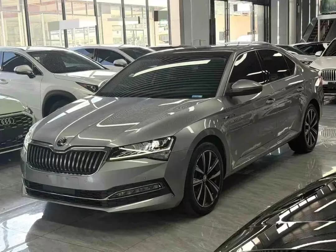 Skoda Superb, 2023, Китай